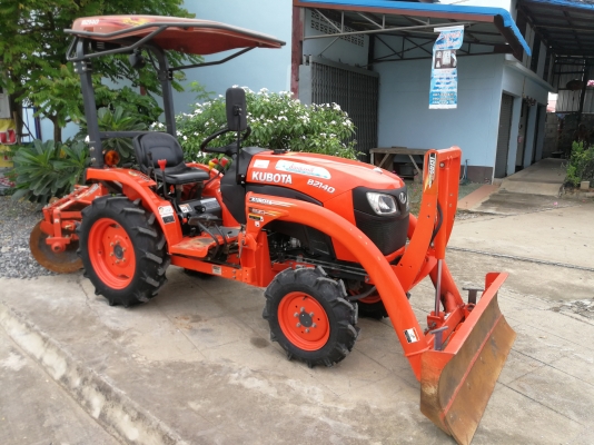 คูโบต้า B2140 4 WD ทำงาน 376 ชั่วโมง.ดันหน้าช้าง ผานหลังช้าง