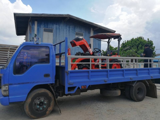 คูโบต้า B2140 4 WD ทำงาน 376 ชั่วโมง.ดันหน้าช้าง ผานหลังช้าง