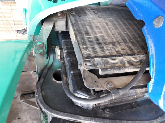 ขายkomatsu pc40-7 มีเอกสารจดทะเบียน เครื่องแน่น สลักบูชแน่นทุกจุด ช่วงล่างเต็ม ระบบไฮโดรลิคเร็วแรงไม