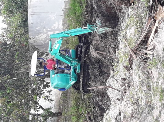 ขายkomatsu pc40-7 มีเอกสารจดทะเบียน เครื่องแน่น สลักบูชแน่นทุกจุด ช่วงล่างเต็ม ระบบไฮโดรลิคเร็วแรงไม