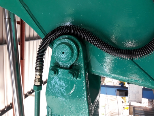 ขายkomatsu pc40-7 มีเอกสารจดทะเบียน เครื่องแน่น สลักบูชแน่นทุกจุด ช่วงล่างเต็ม ระบบไฮโดรลิคเร็วแรงไม