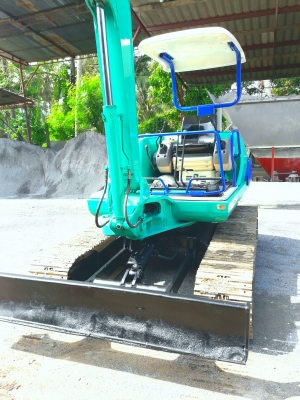 ขายkomatsu pc40-7 มีเอกสารจดทะเบียน เครื่องแน่น สลักบูชแน่นทุกจุด ช่วงล่างเต็ม ระบบไฮโดรลิคเร็วแรงไม