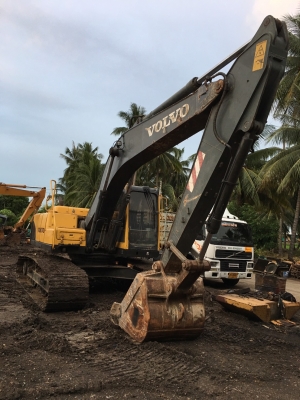 ขาย Volvo ec210bl เล่มทะเบียน เอว ปั๊มดี ช่วงล่างเต็ม ขาย Volvo ec210bl เล่มทะเบียน เอว ปั๊มดี ช่วงล่างเต็ม