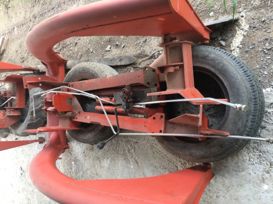 ขาย ใบดันหน้า ของ 47 แรง มี2ชุด  ตัวล่ะ25000฿ พร้อมใช้งานได้เรยคับ