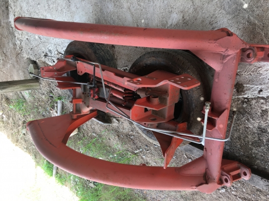 ขาย ใบดันหน้า ของ 47 แรง มี2ชุด  ตัวล่ะ25000฿ พร้อมใช้งานได้เรยคับ