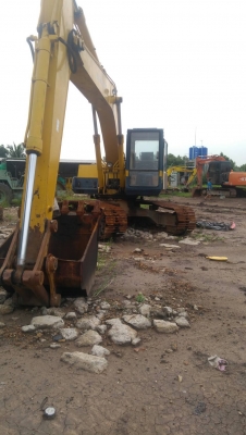 รถแบคโฮ โคมัตสุ KOMATSU 200-3 ราคา 520,000 รถ กทม.