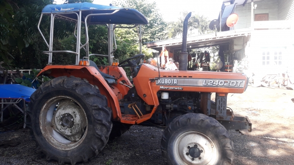 คูโบตัา L2402 DT สองเพลา รถใช้งานได้ปกติสีเดิม ยางพอใช้