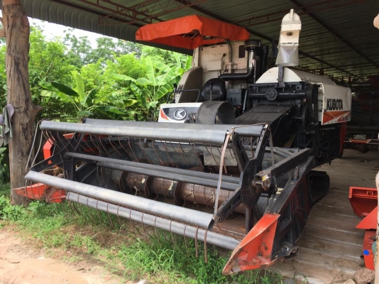 ขายรถเกี่ยวข้าว DC95GM ปี55 ใช้งาน2700ชั่วโมง ราคา470,000 สนใจโทร 090-8588220 093-3258446 www.narong2truck.com www.truck.in.th/498 https://www.facebook.com/narong2truck/ ID: narong498 ID: 0984610380 เพจ Facebook ณรงค์ ซื้อขายรถมือสอง กลุ่ม Facebook ณรงค์