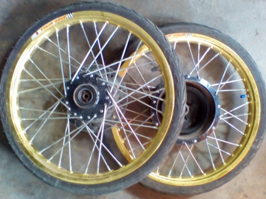 ล้อหน้าล้อหลังพร้อมดุม fino ขอบ 17