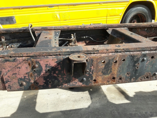 ขายแซซซี 10 ล้อหัวยาวอีซูซุพร้อมเล่มทะเบียน