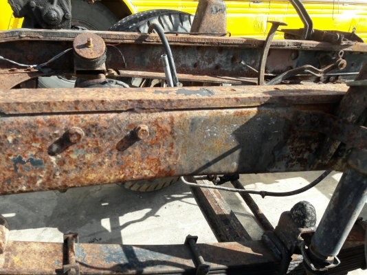 ขายแซซซี 10 ล้อหัวยาวอีซูซุพร้อมเล่มทะเบียน