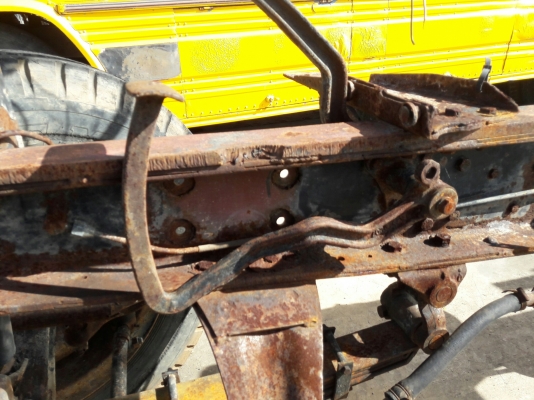 ขายแซซซี 10 ล้อหัวยาวอีซูซุพร้อมเล่มทะเบียน