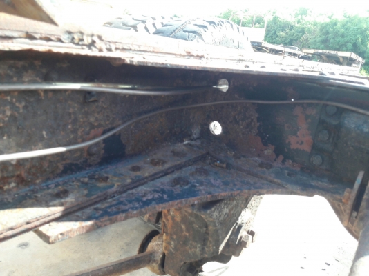 ขายแซซซี 10 ล้อหัวยาวอีซูซุพร้อมเล่มทะเบียน