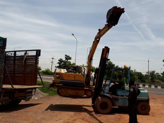 จัดส่งไปอีก 1 ครับ สำหรับ รถขุด แบ็คโฮ KOMATSU PC10 ให้ลูกค้าจากประจวบ ขอบคุณครับ