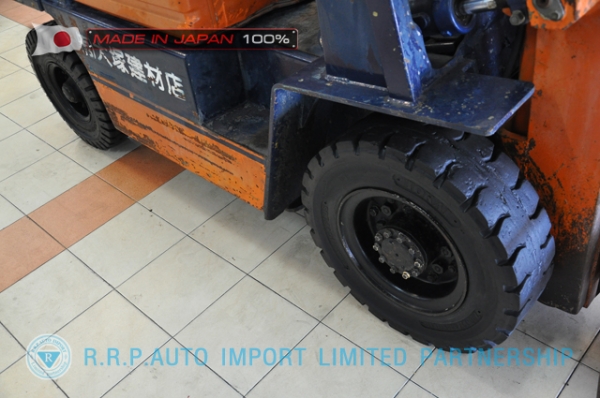 ขายรถโฟล์คลิฟท์มือสอง TOYOTA รุ่น 5FD20-66842 นำเข้าจากประเทศญี่ปุ่น 100\% ไม่เคยใช้งานในไทย