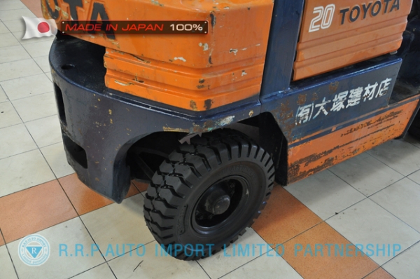 ขายรถโฟล์คลิฟท์มือสอง TOYOTA รุ่น 5FD20-66842 นำเข้าจากประเทศญี่ปุ่น 100\% ไม่เคยใช้งานในไทย