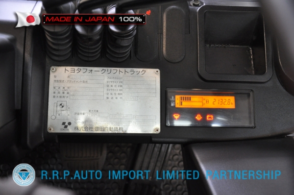 ขายรถโฟล์คลิฟท์มือสอง TOYOTA รุ่น 8FD25-34026 นำเข้าจากประเทศญี่ปุ่น 100\% ไม่เคยใช้งานในไทย