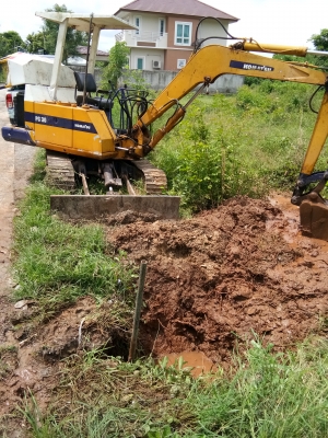 ขาย komatsu. Pc30-3