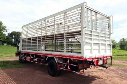 HINO รถหมู FC2J (5สูบ) เครื่อง 165 แรง กระบะยาว 6 เมตรเต็ม ขาย 580,000 บาท ศุภากร 081-1903107, 081-5 HINO รถหมู FC2J (5สูบ) เครื่อง 165 แรง กระบะยาว 6 เมตรเต็ม ขาย 580,000 บาท ศุภากร 081-1903107, 081-5