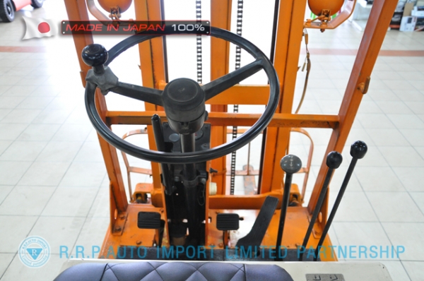 ขายรถโฟล์คลิฟท์มือสอง TOYOTA รุ่น 2FG7-30082 นำเข้าจากประเทศญี่ปุ่น 100\% ไม่เคยใช้งานในไทย