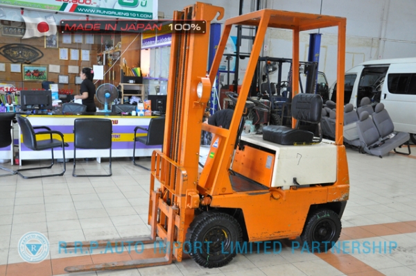 ขายรถโฟล์คลิฟท์มือสอง TOYOTA รุ่น 2FG7-30082 นำเข้าจากประเทศญี่ปุ่น 100\% ไม่เคยใช้งานในไทย