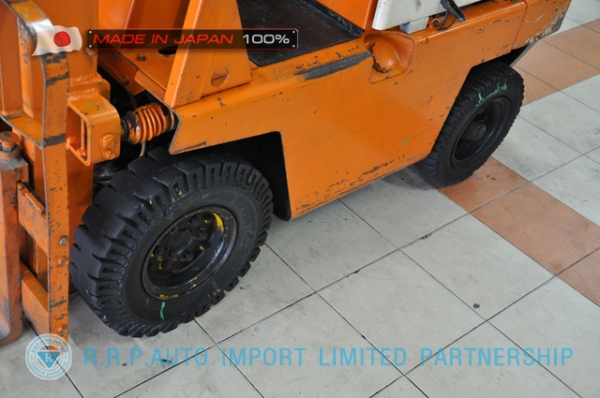 ขายรถโฟล์คลิฟท์มือสอง TOYOTA รุ่น 2FG7-30082 นำเข้าจากประเทศญี่ปุ่น 100\% ไม่เคยใช้งานในไทย