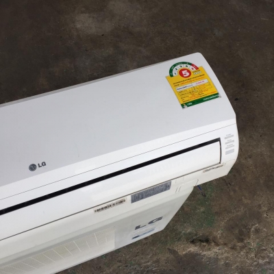 **** ขายแอร์ LG 12000 BTU สภาพสวย ****