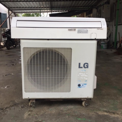 **** ขายแอร์ LG 12000 BTU สภาพสวย ****