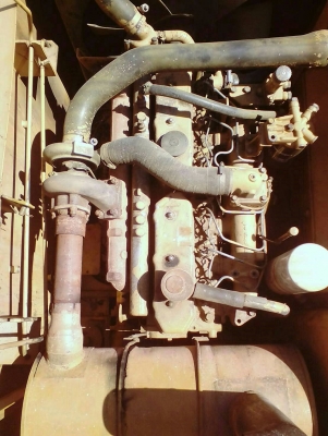 ขออณุญาติขายรถ 320 C JAPAN ชั่วโมง13000กว่าเอกสารเล่มพร้อมใช้งานสนใจติดต่อช่างดำ 0853224877-0988930465