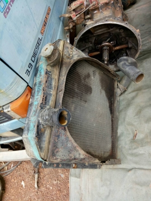 ขายด่วนเครื่องเกียร์อีซุซุ6BD1พร้อมหม้อน้ำกรองอากาศพร้อมใช้เครื่องติดดีไม่มีไอ