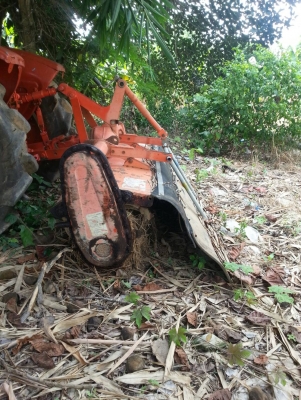 ขายด่วน หาง ตีดิน กว้าง1.50ม  สภาพดีพร้อม ยอยปั่น ขาย15000