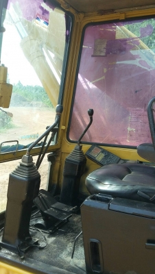 ขายด่วน รถตัก Cat320d กะบอกดำ รถ6000ช ม  ขายคาว  5แสน ผ่อนต่อ3งวด   งวดละ 52000 บาท