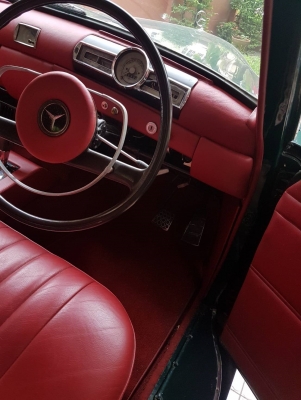 1960 Benz 190S ท้ายมน โบราณ เบาะโซฟาหนังแท้สวยเดิม 1960 Benz 190S ท้ายมน โบราณ เบาะโซฟาหนังแท้สวยเดิม