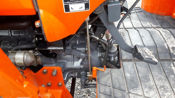 ขายรถไถL4708ใบมีดผาล4พร้อมใช้ครับ