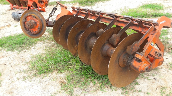 ขายรถไถL4708ใบมีดผาล4พร้อมใช้ครับ