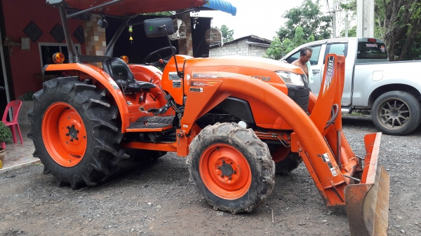 ขายรถไถL4708ใบมีดผาล4พร้อมใช้ครับ