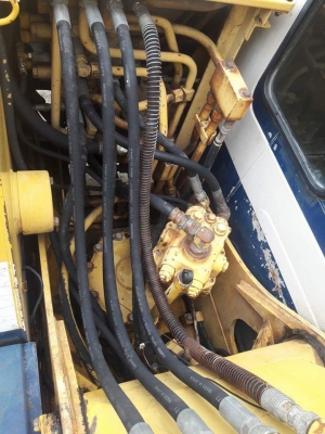 ขายKOMATSU PC60-6  3,XXX  ชั่วโมง  เก่าญี่ปุ่นแท้  รถสวยสภาพดี  พร้อมใช้  เครื่องปั๊มดี  ลองระบบกันได้ทุกวัน  โทร  089-3818694  ดวงนภา