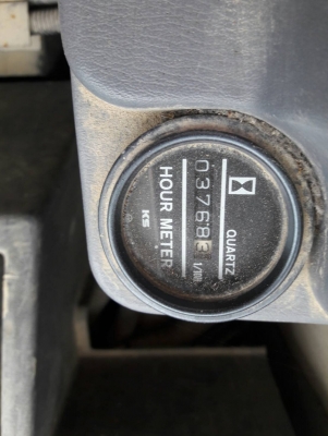 ขายKOBELCO SK100-3  มาร์คไฟว์  ซุปเปอร์  เก่าญี่ปุ่นแท้  สภาพสวย  3,XXX  ชั่วโมง  ลองระบบกันได้ทุกวัน  โทร  089-3818694  ดวงนภา