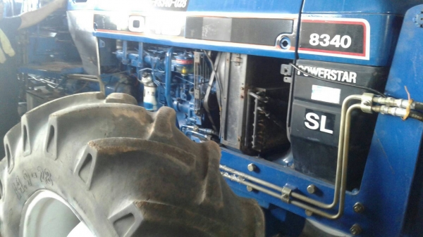 รถไถ่ฟรอด8340