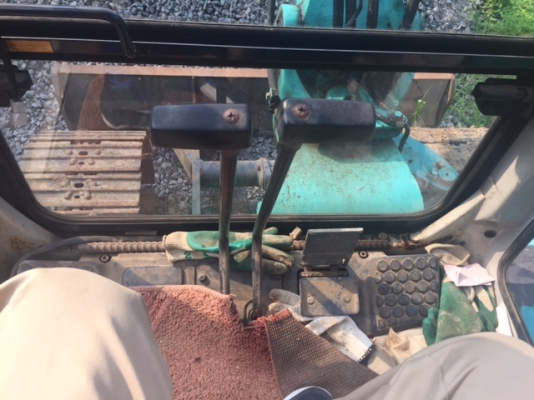 ขายรถขุดนำเข้าจากญี่ปุ่น PC40-7 #22214 ปี1992 5,367ชม โทร 061-4194021 พรภวิษย์