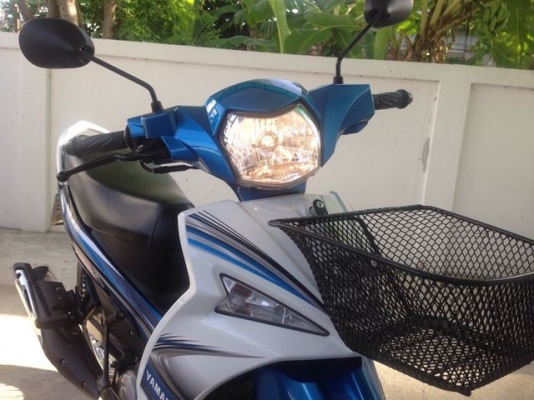 Yamaha Spark115i หัวฉีด สตาร์ทมือ ขาว น้ำเงิน สวย