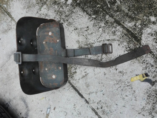 ฐานยึดถังน้ำมันแท้ ขึ้นรูปชิ้นเดียว พร้อมเชือก สวยๆๆรัดถังครบๆๆ ฐานยึดถังน้ำมันแท้ ขึ้นรูปชิ้นเดียว พร้อมเชือก สวยๆๆรัดถังครบๆๆ