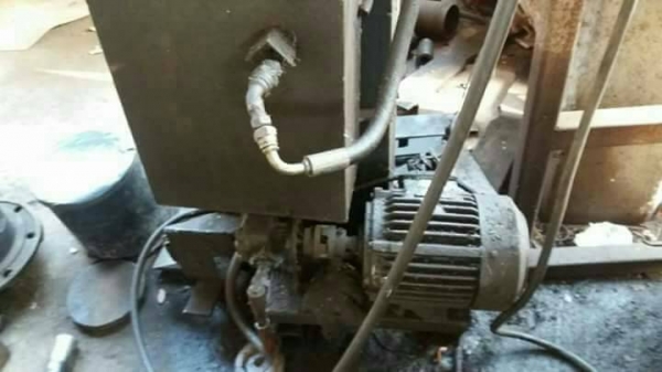 แท่นกลึง,ตู้เชื่อม,ปั้มลม,แท่นอัดไฮดรอลิค เครื่องเจาะ