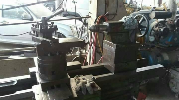 แท่นกลึง,ตู้เชื่อม,ปั้มลม,แท่นอัดไฮดรอลิค เครื่องเจาะ