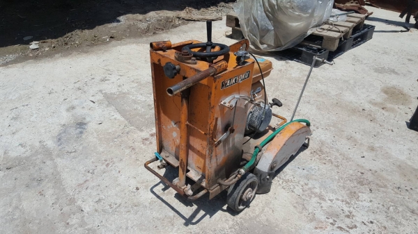 ขายเครื่องตัดคอนกรีค แบบเคลื่อนที่ได้ เก่าจาก ญี่ปุ่น ยังไม่เคยใช้งานในไทย ใช้งานได้จริง ขาย 17,000 บาท ขายเครื่องตัดคอนกรีค แบบเคลื่อนที่ได้ เก่าจาก ญี่ปุ่น ยังไม่เคยใช้งานในไทย ใช้งานได้จริง ขาย 17,000 บาท