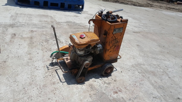 ขายเครื่องตัดคอนกรีค แบบเคลื่อนที่ได้ เก่าจาก ญี่ปุ่น ยังไม่เคยใช้งานในไทย ใช้งานได้จริง ขาย 17,000 บาท ขายเครื่องตัดคอนกรีค แบบเคลื่อนที่ได้ เก่าจาก ญี่ปุ่น ยังไม่เคยใช้งานในไทย ใช้งานได้จริง ขาย 17,000 บาท