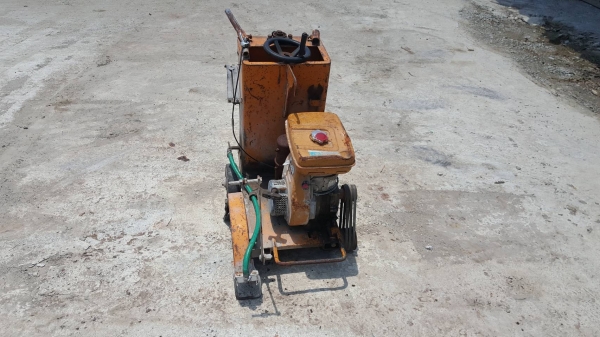 ขายเครื่องตัดคอนกรีค แบบเคลื่อนที่ได้ เก่าจาก ญี่ปุ่น ยังไม่เคยใช้งานในไทย ใช้งานได้จริง ขาย 17,000 บาท ขายเครื่องตัดคอนกรีค แบบเคลื่อนที่ได้ เก่าจาก ญี่ปุ่น ยังไม่เคยใช้งานในไทย ใช้งานได้จริง ขาย 17,000 บาท