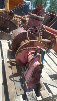 ขาย วิ๊นซ์  ติดรถบรรทุก 4ล้อ/6ล้อ /10ล้อ ก็ได้ ราคาถูก 17,000 บาท เก่านอกค่ะ