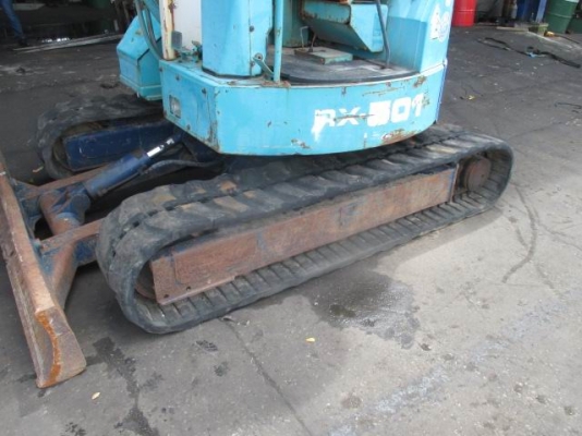 ขายรถขุดขนาด5ตัน ยี่ห้อ  KUBOTA  รุ่น  RX501 เครื่องยนต์ V220B เก่าจากนอก ยังไม่เคยใช้งาน ขาย 270,000 บาท*