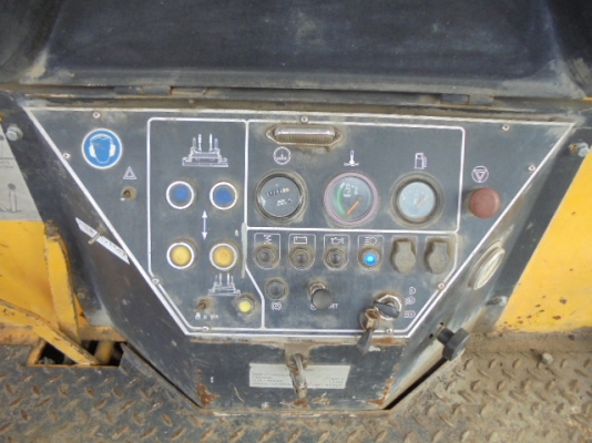 DEMAG รุ่น DF-130 รถปูยางนำเข้าต่างประเทศ ติดต่อได้ที่ 062-709-1747 DEMAG รุ่น DF-130 รถปูยางนำเข้าต่างประเทศ ติดต่อได้ที่ 062-709-1747